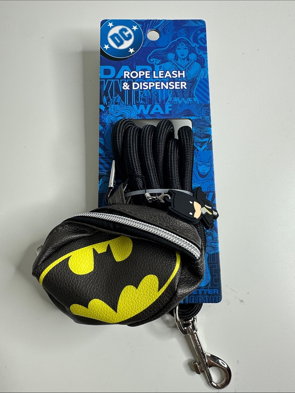 DC Black and Yellow Batman Rope Leash with Logo Dispenser
